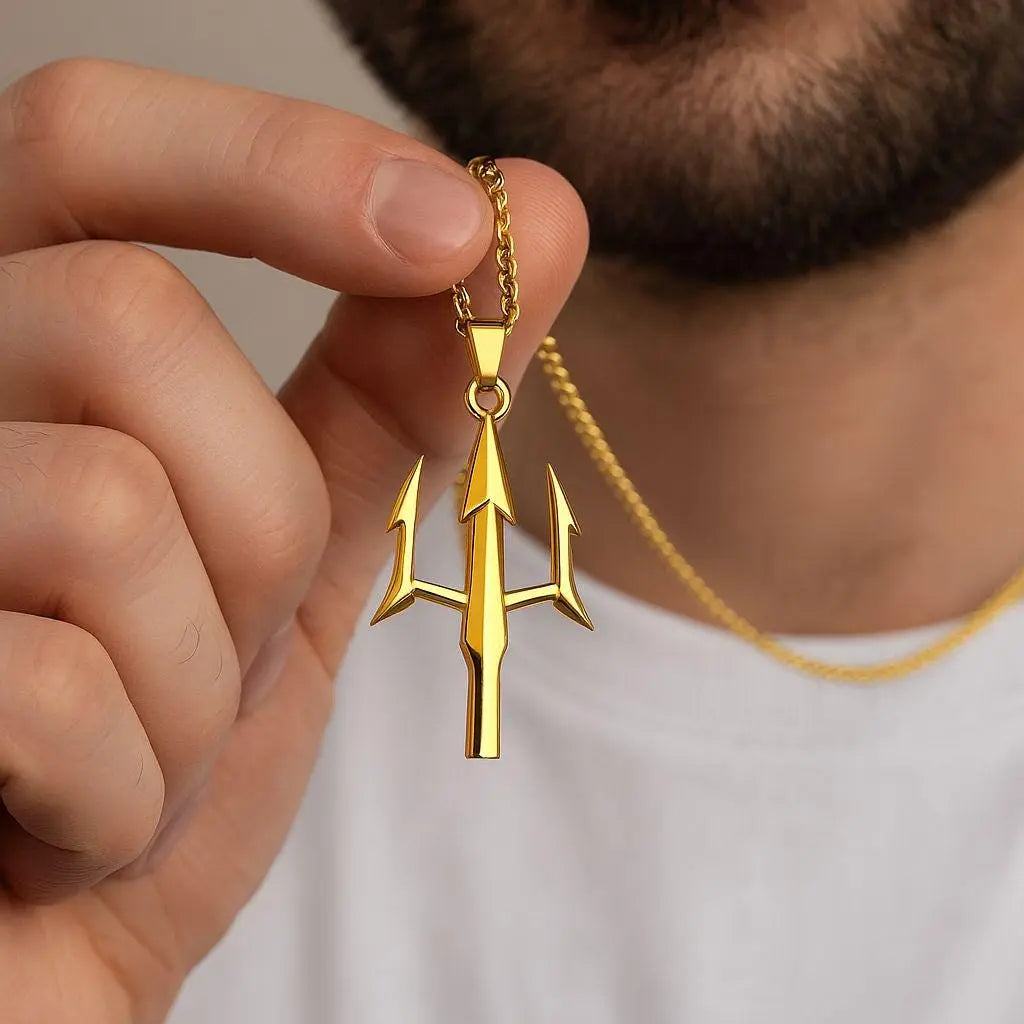 gold necklaces layered with elegant minimalist jewelry styling for everyday fashion