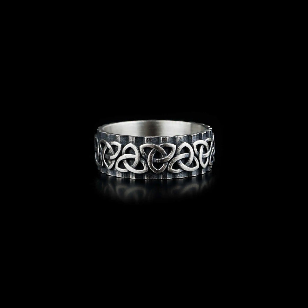 Sterling Silver Trinity Knot Ring: Celtic Band Jewelry   Charmora Jewelry