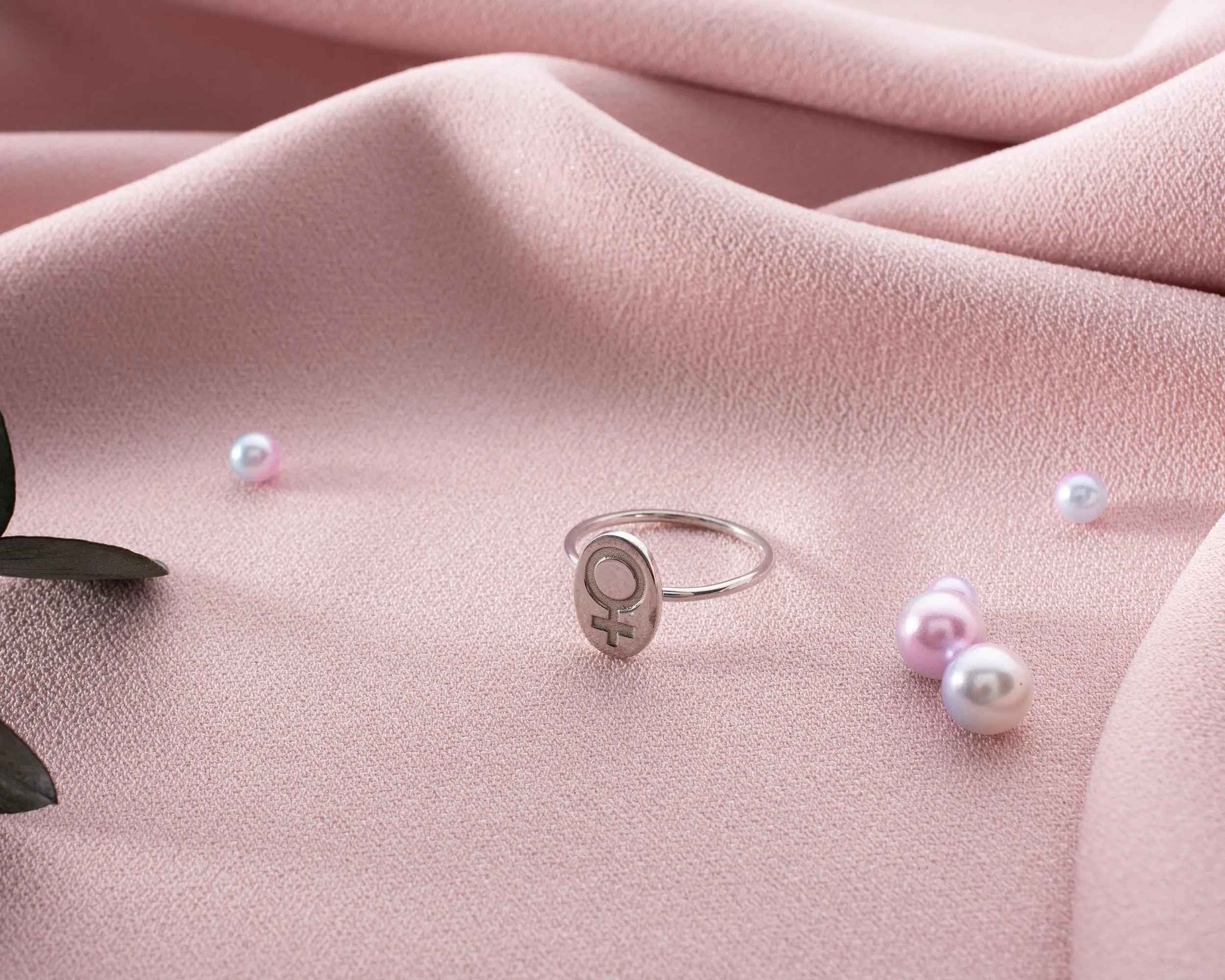 Sterling Silver Female Symbol Ring: Feminist Venus Jewelry