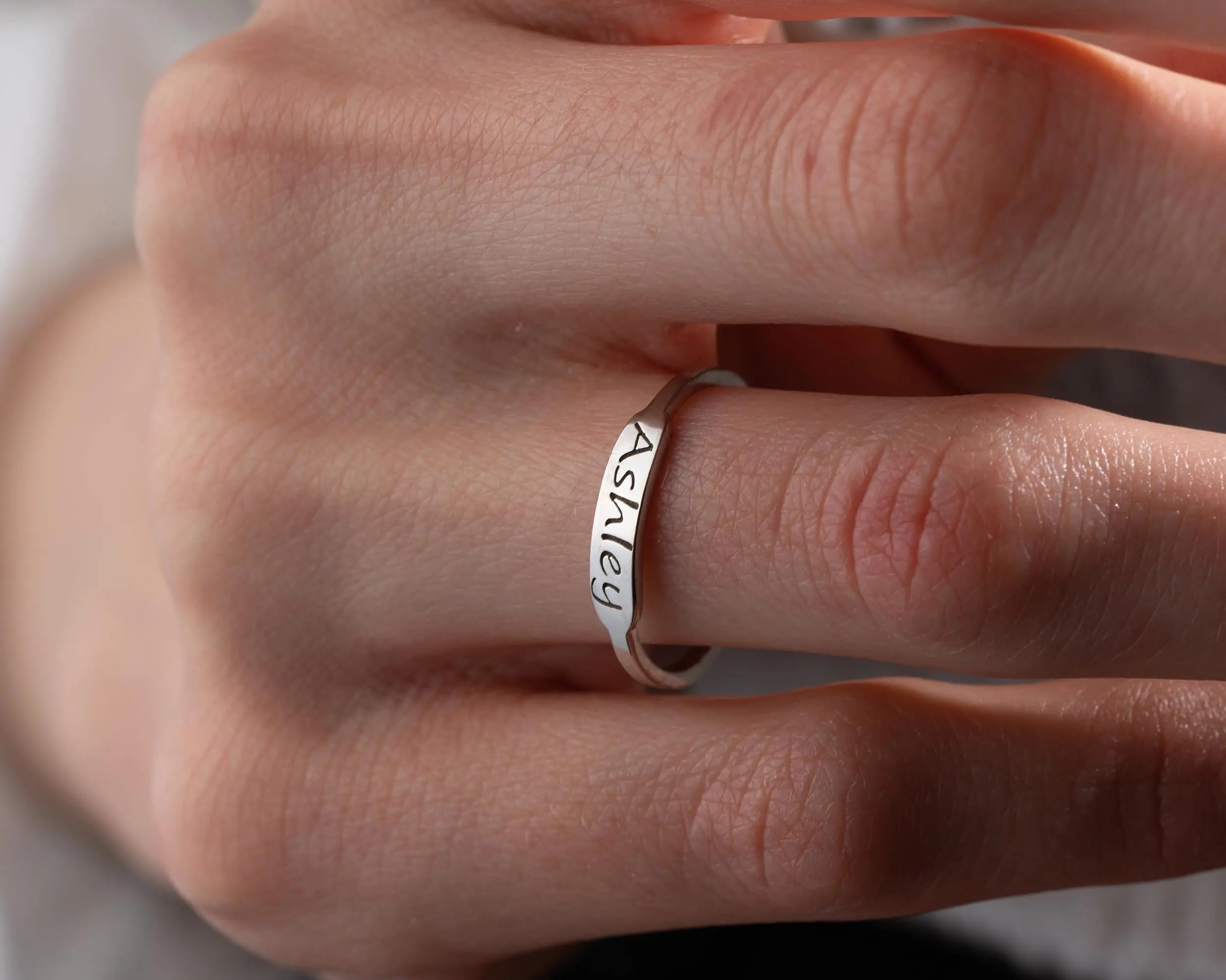 Bague prénom personnalisée en argent sterling : Cadeau gravé personnalisé