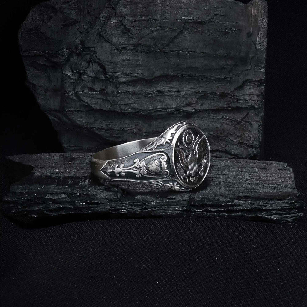 Mens Sterling Silver American Coat of Arms Ring: Patriotic USA Jewelry