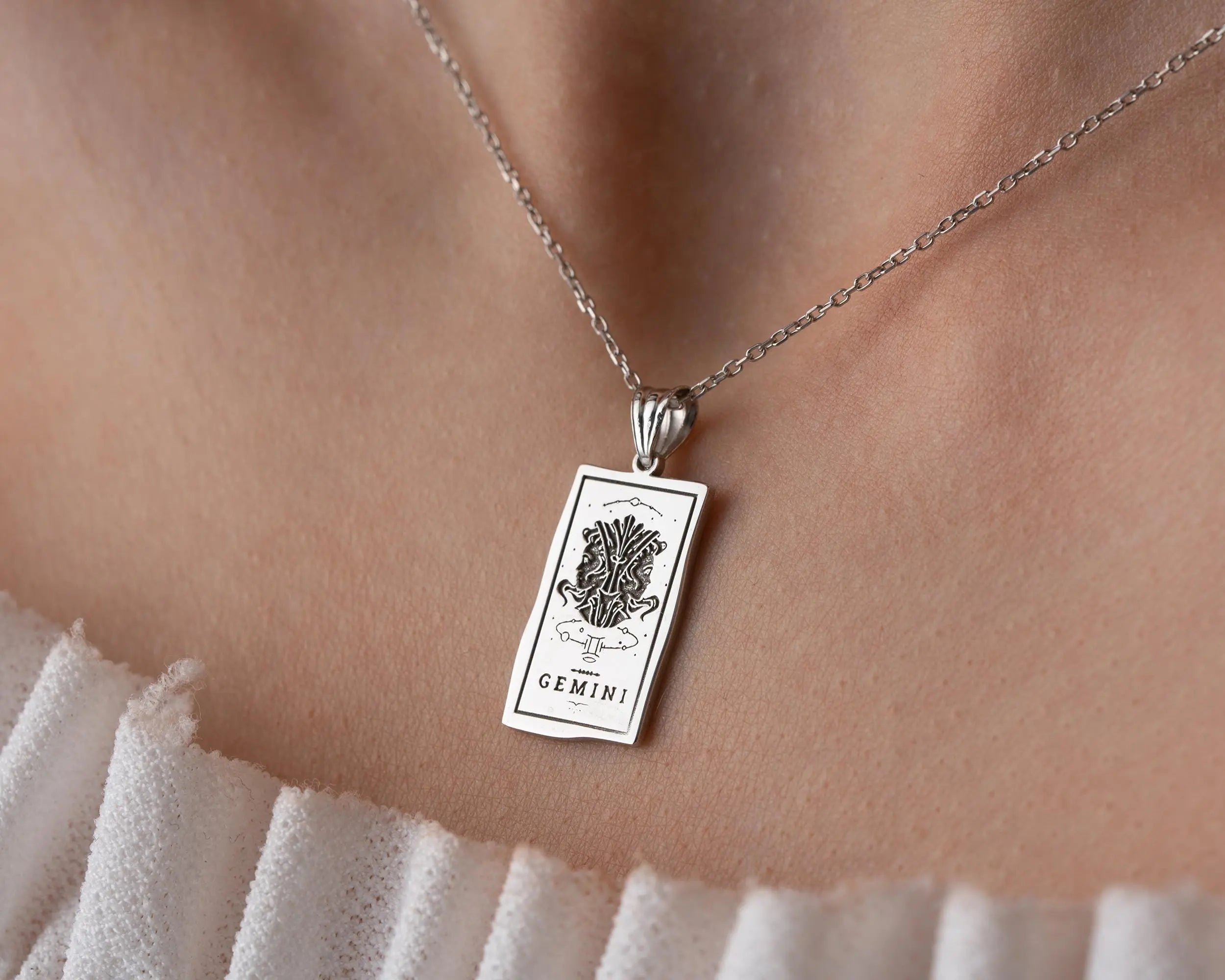 Collier signe astrologique en argent sterling : Pendentif horoscope personnalisé
