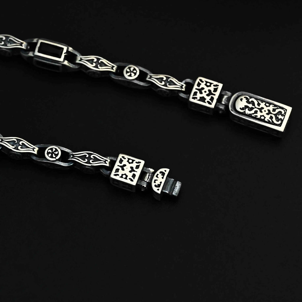 Sterling Silver Men's Bracelet: Black Zircon Vintage Link Design