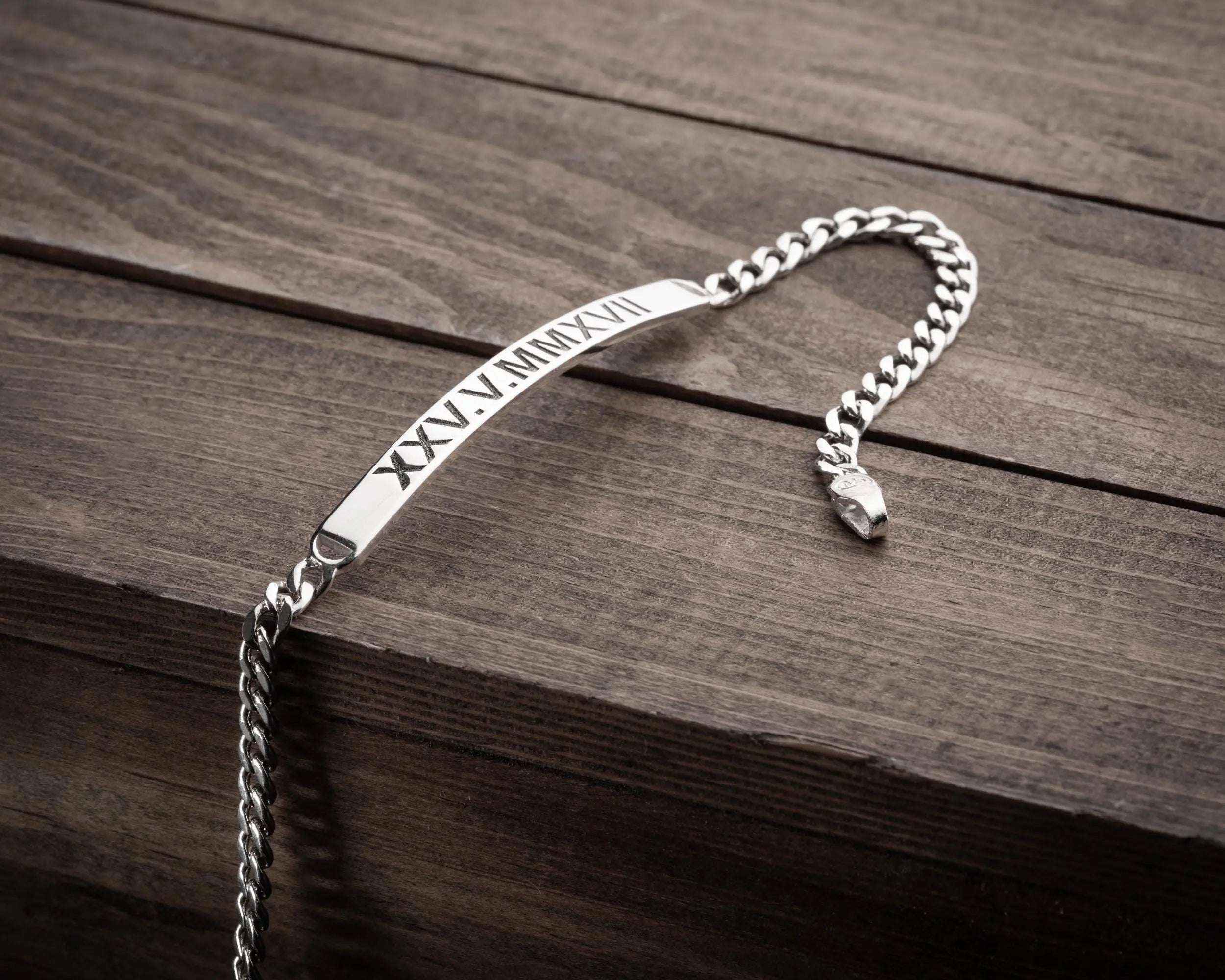 Personalized Sterling Silver Men’s ID Bracelet: Gift for Boyfriend