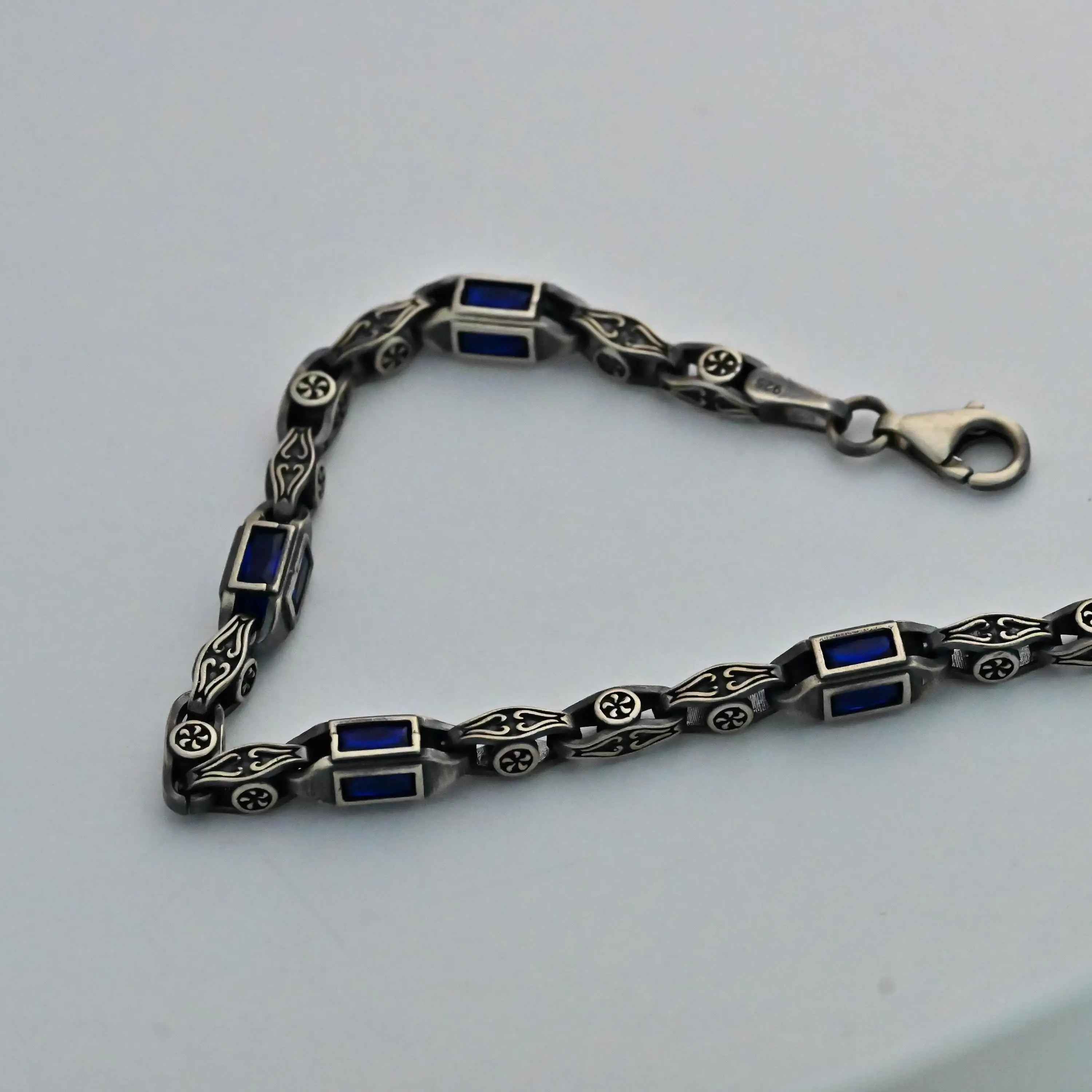 Sterling Silver Men's Bracelet: Blue Zircon Vintage Link Design