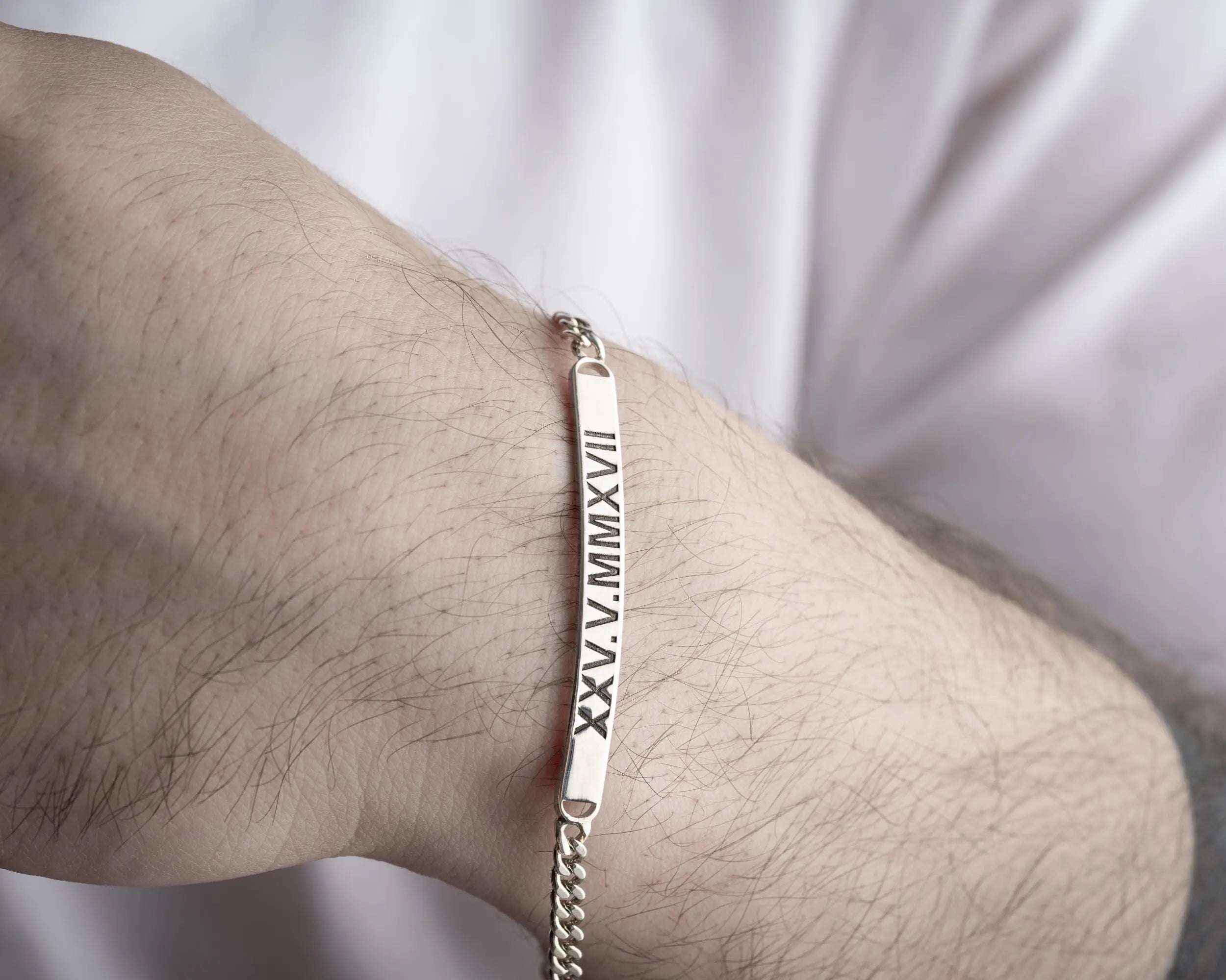 Personalized Sterling Silver Men’s ID Bracelet: Gift for Boyfriend