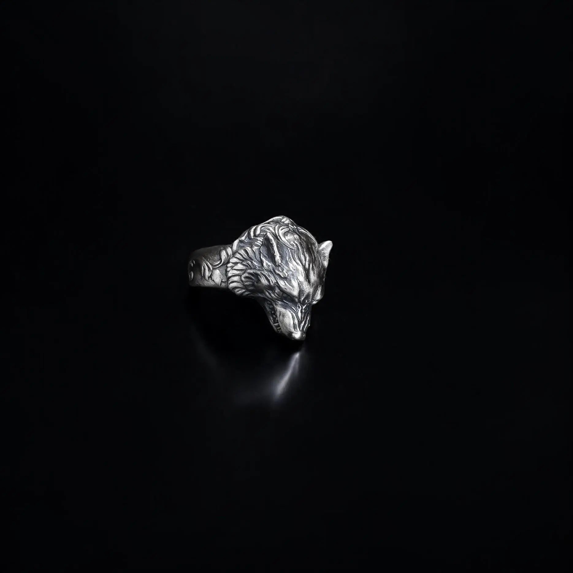 Sterling Silver Wolf Head Ring: Handcrafted Animal Jewelry   Charmora Jewelry