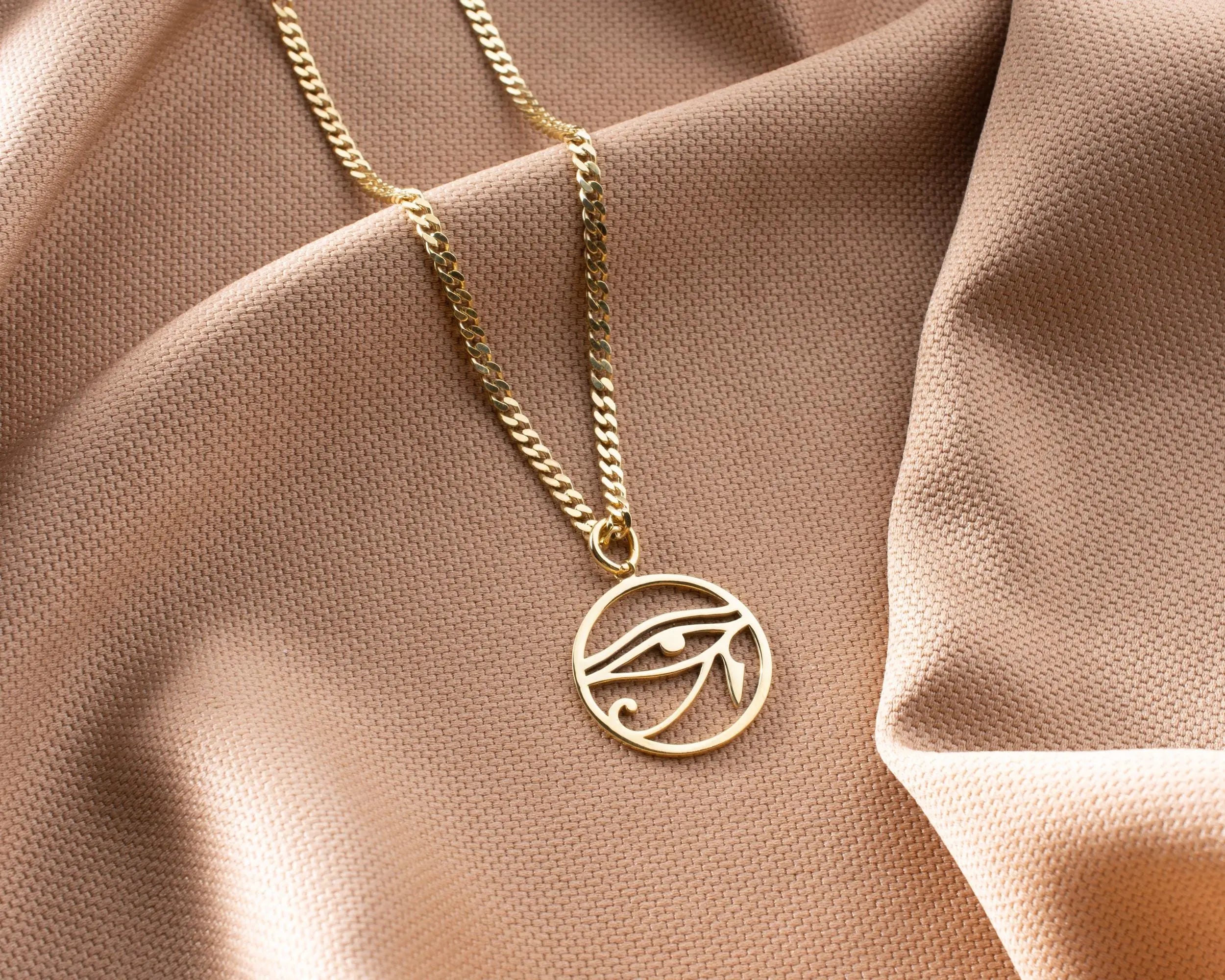 Collier Œil d'Horus argenté : Pendentif égyptien, Pendentif historique