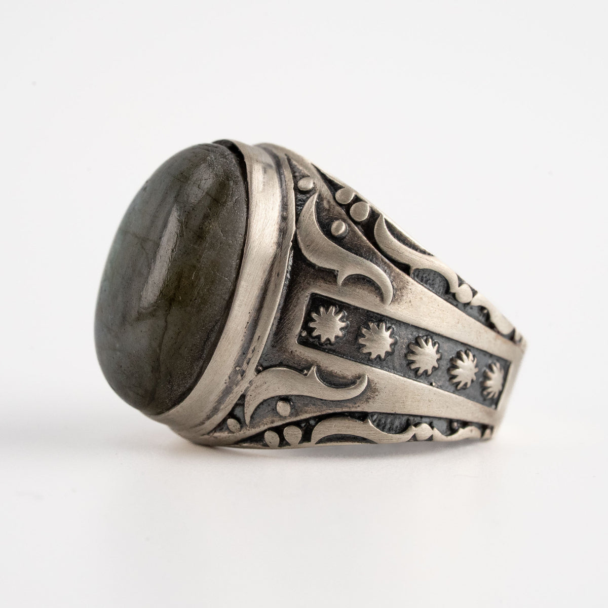 Labradorite Oval Relief Motif Ring  Ring  Charmora Jewelry