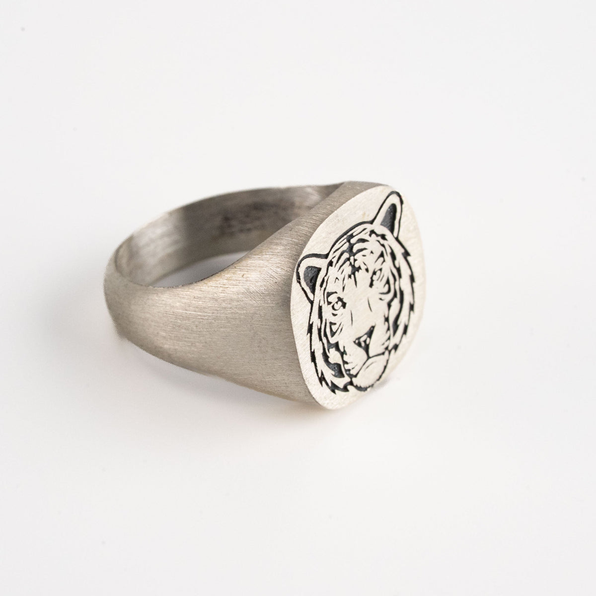 Tiger Relief Motif Signet Ring  Ring  Charmora Jewelry