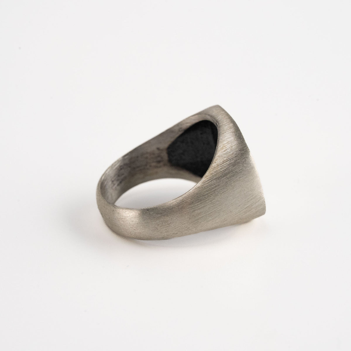 Tiger Relief Motif Signet Ring  Ring  Charmora Jewelry