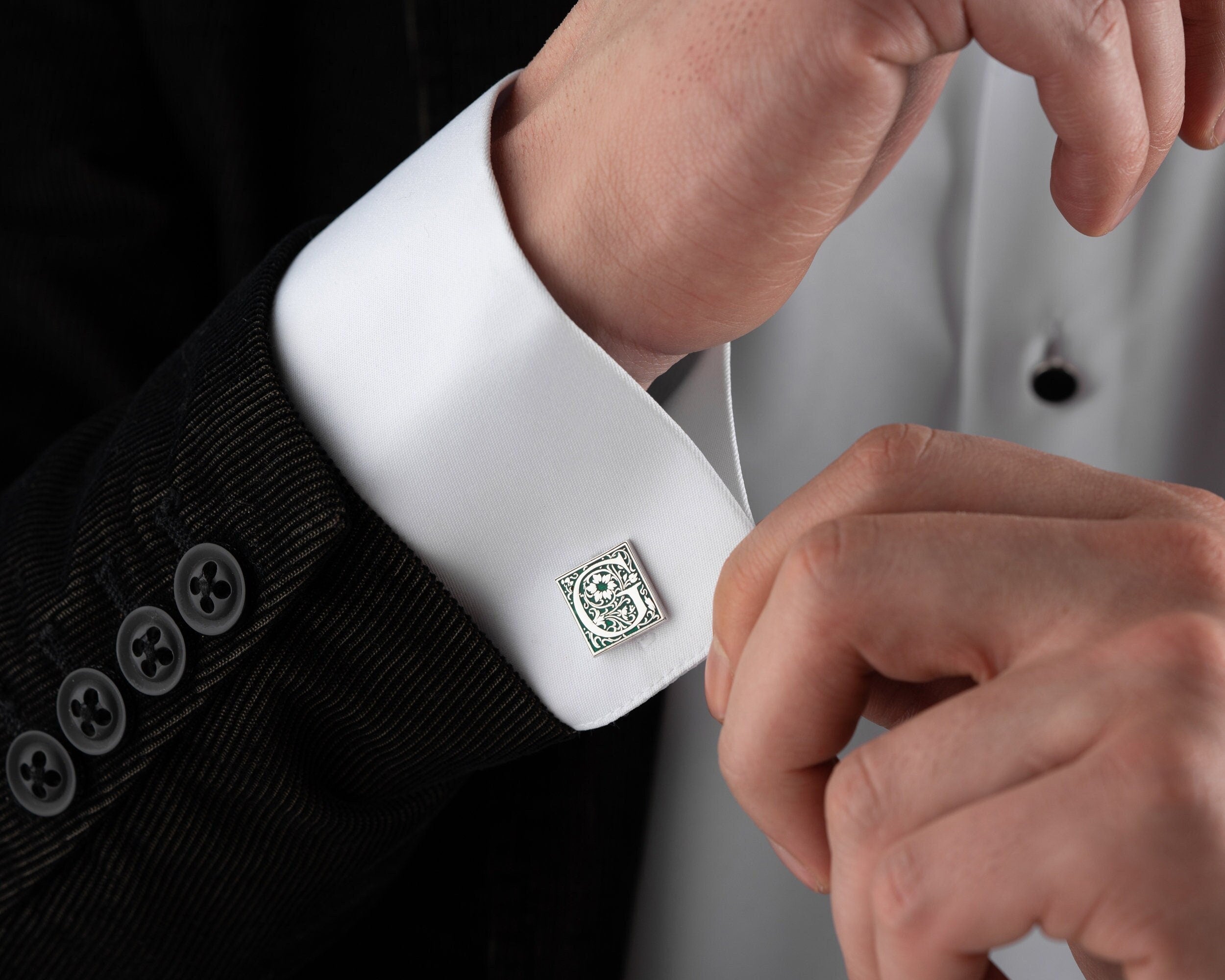 Boutons de manchette de football personnalisés : Cadeau de football en argent sterling gravé