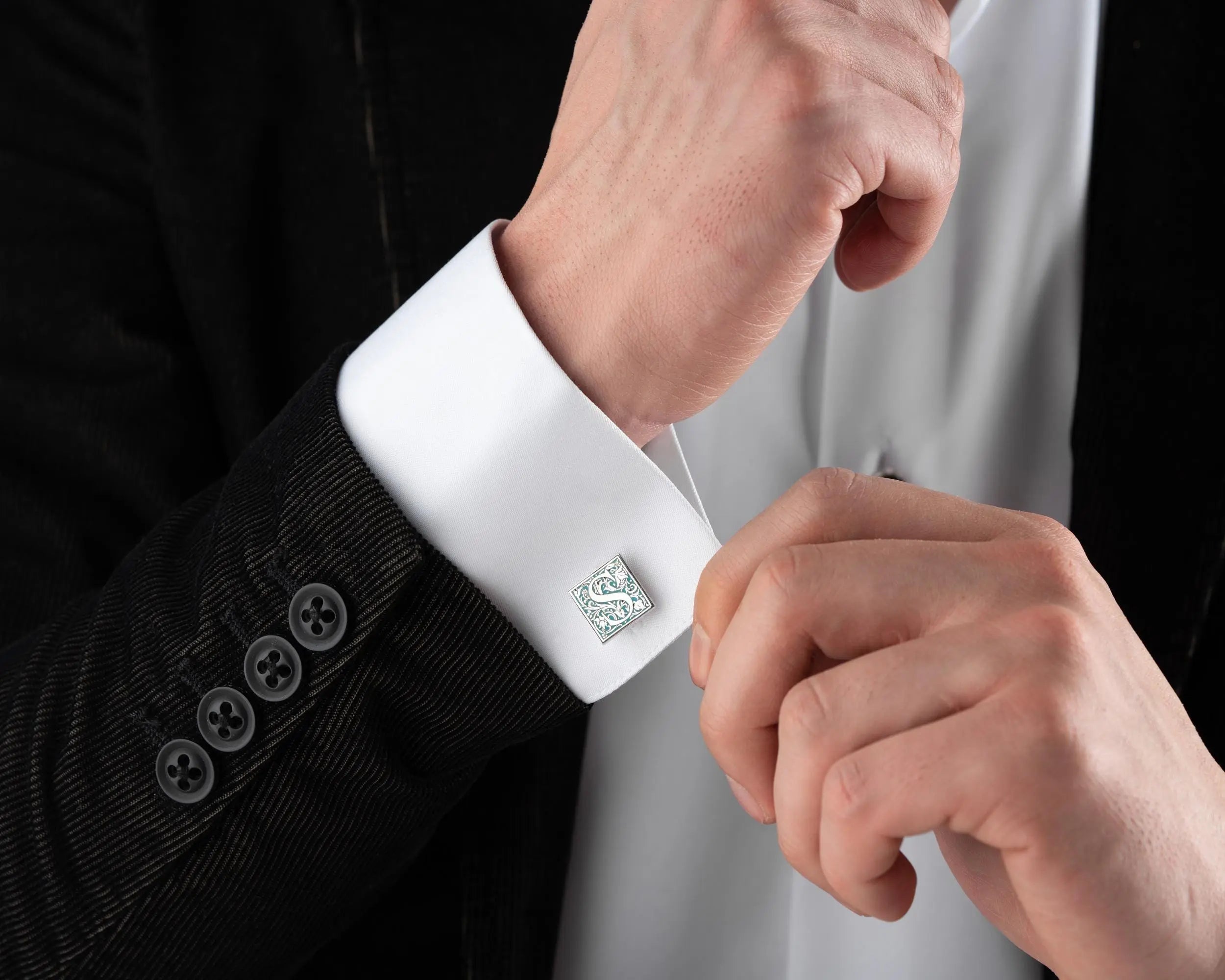 Boutons de manchette personnalisés avec initiales : Cadeau de garçons d'honneur en argent sterling gravé