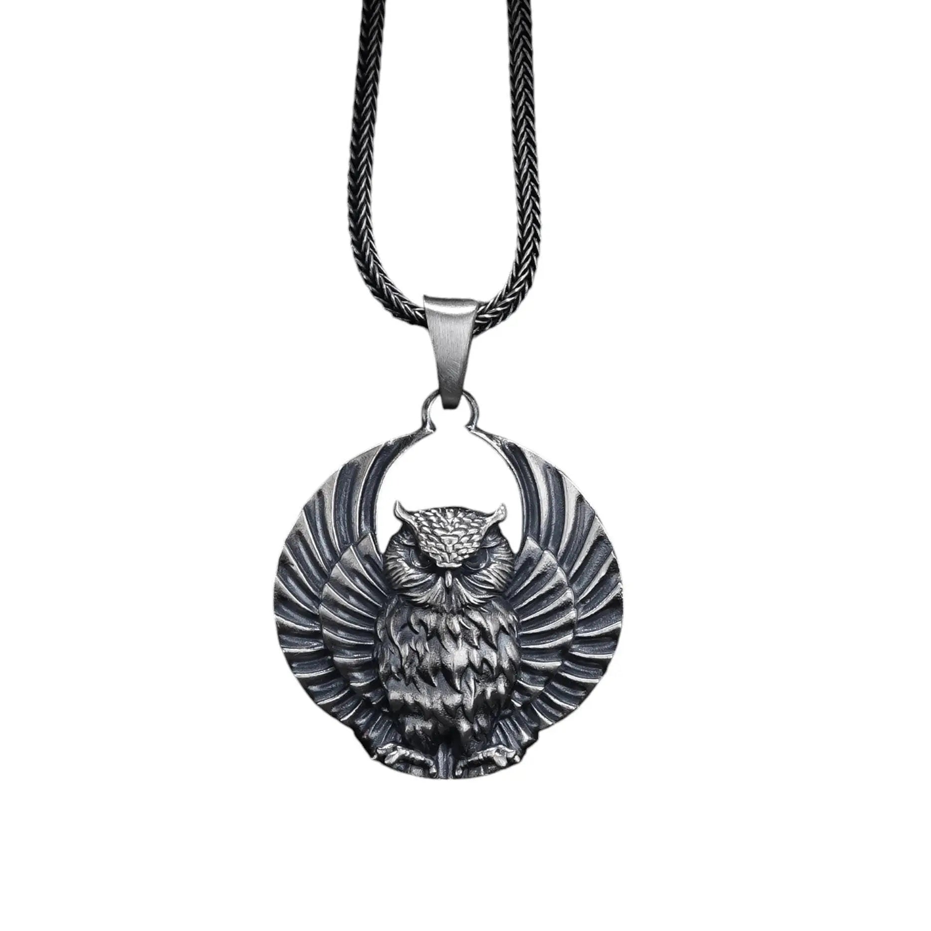 Collier pendentif hibou en argent sterling : Ailes ouvertes, Bijou oiseau de nuit