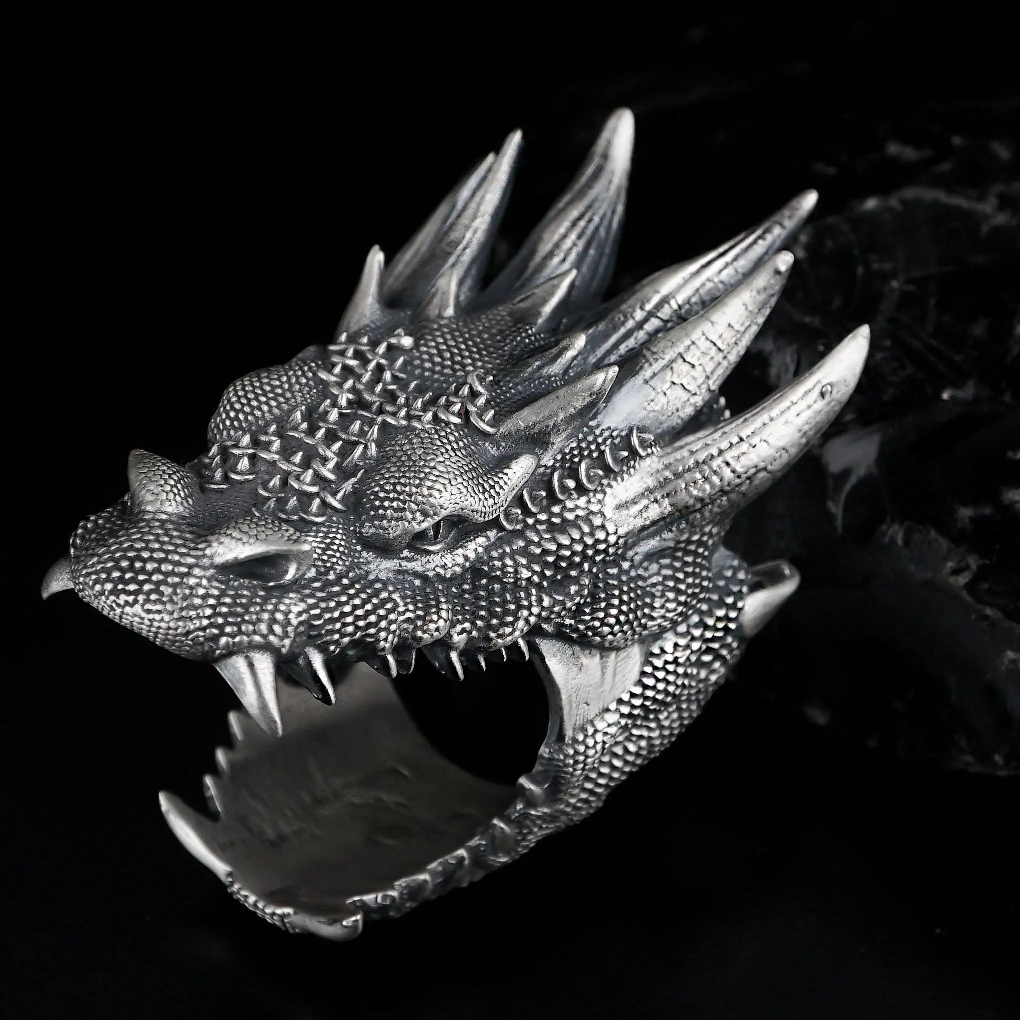 Bague dragon en argent sterling : Bijou fait main inspiré de la mythologie asiatique