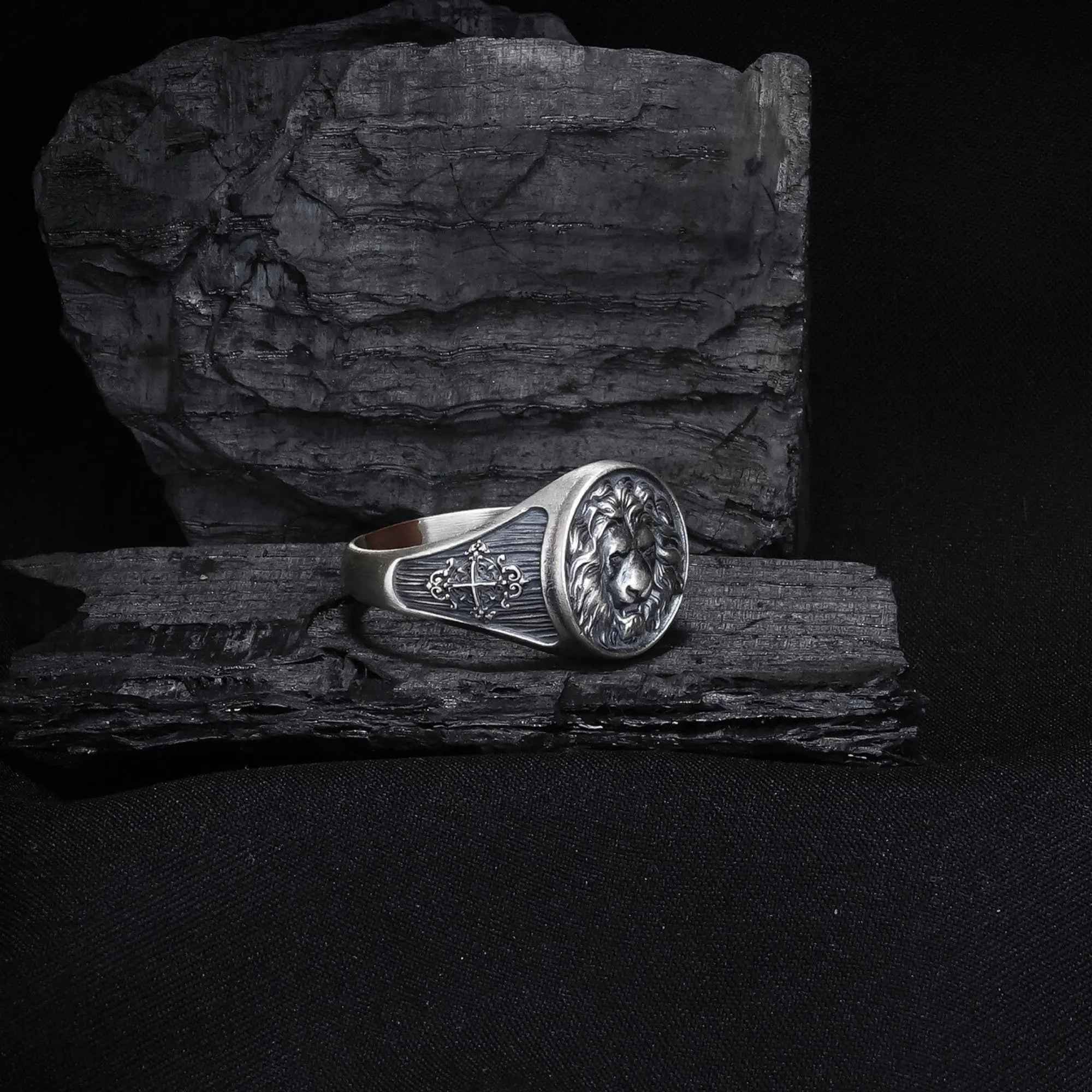 Sterling Silver Lion Head Ring: Handmade Animal Jewelry