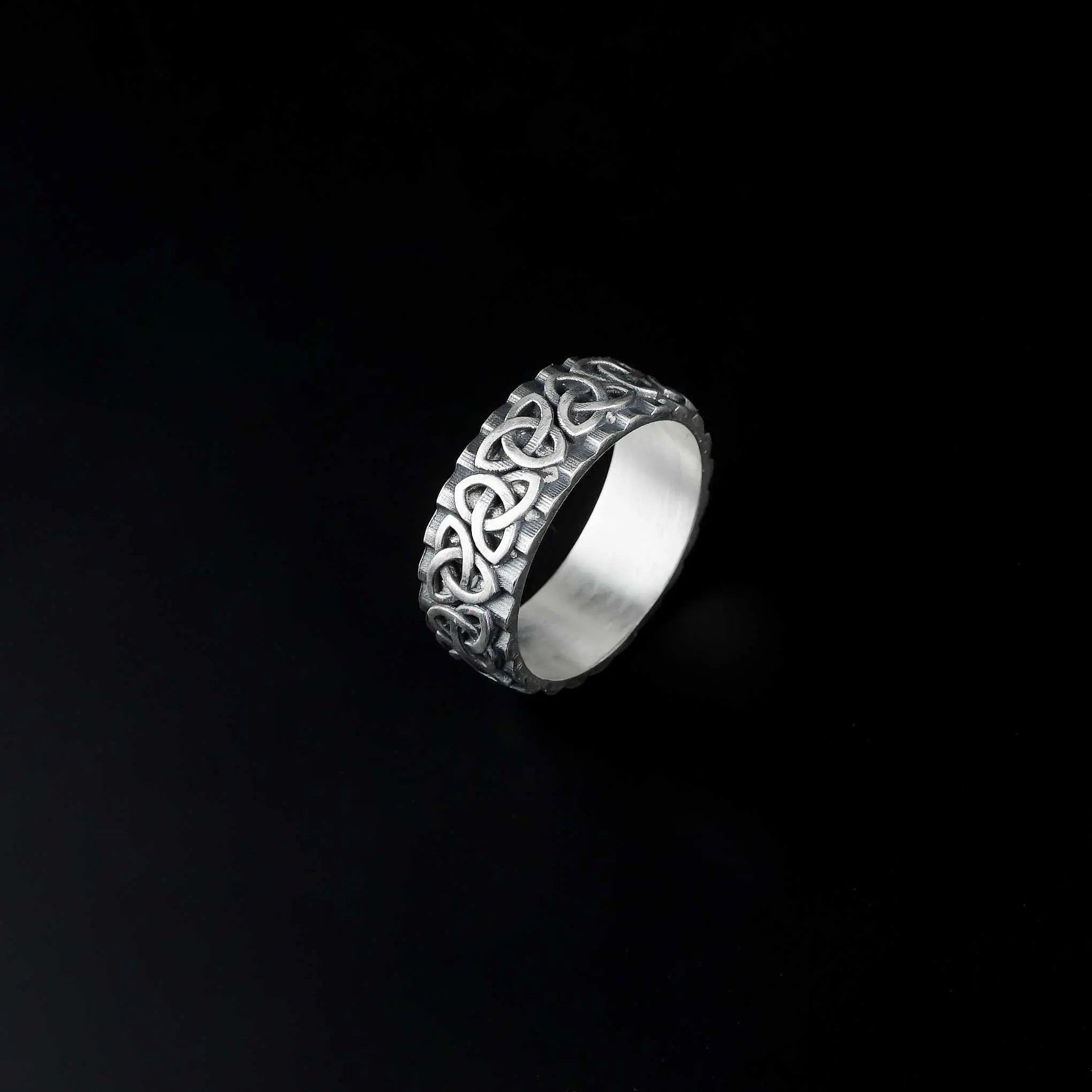 Sterling Silver Trinity Knot Ring: Celtic Band Jewelry   Charmora Jewelry