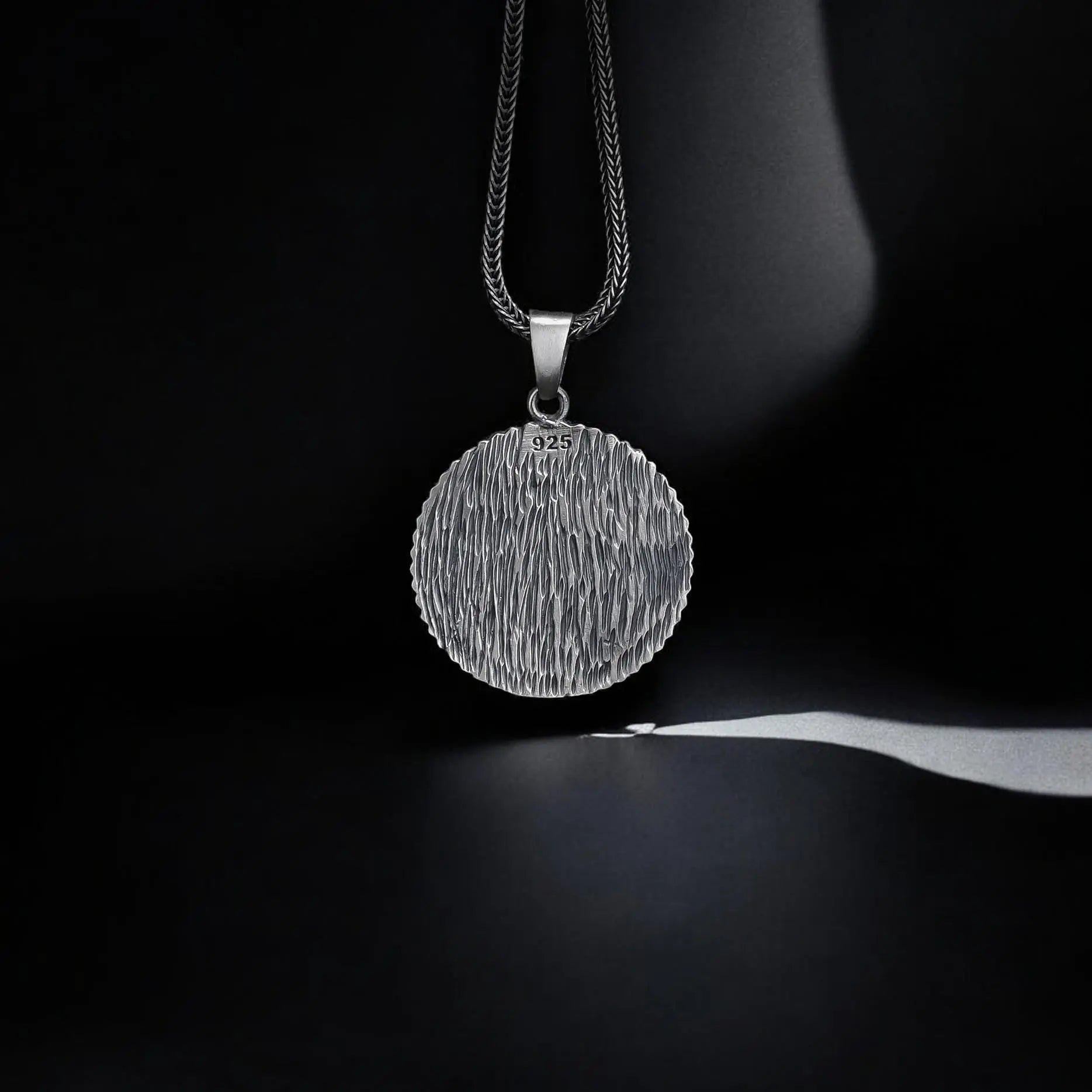 Collier abeille en argent sterling fait main : Bijoux pendentif nid d'abeille