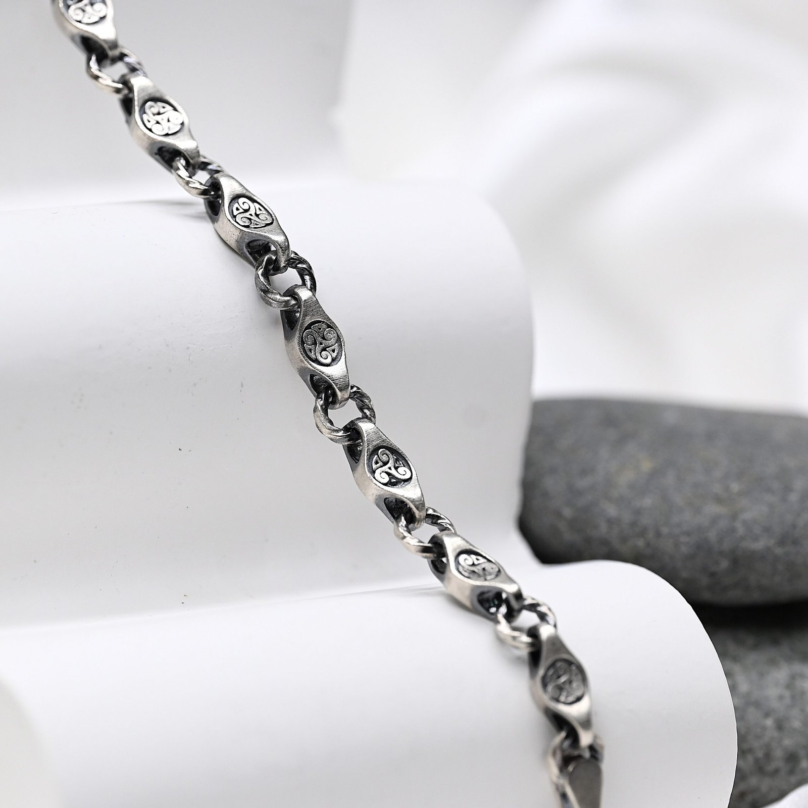 Tribal Oval Link Sterling Silver Bracelet - Image 4