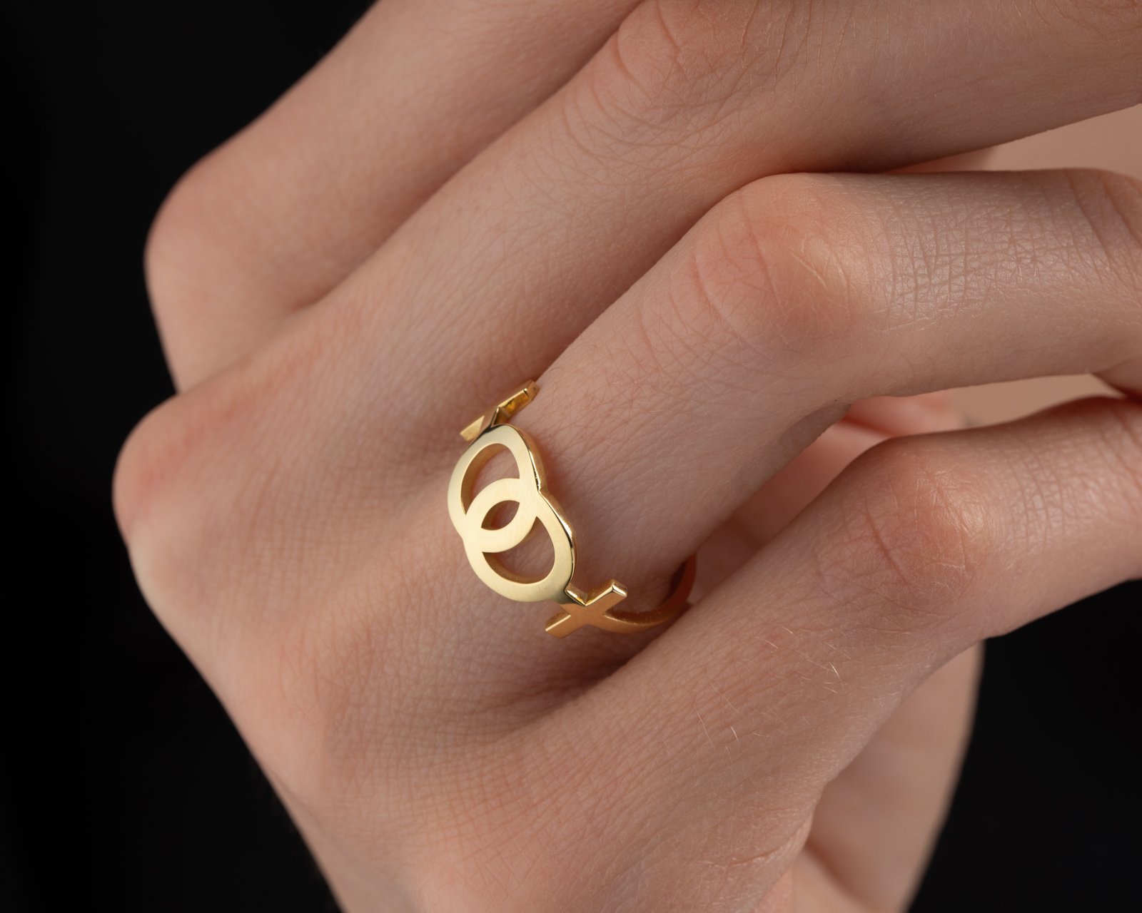Gold-Plated Interlocking Gender Symbols Ring - Image 3