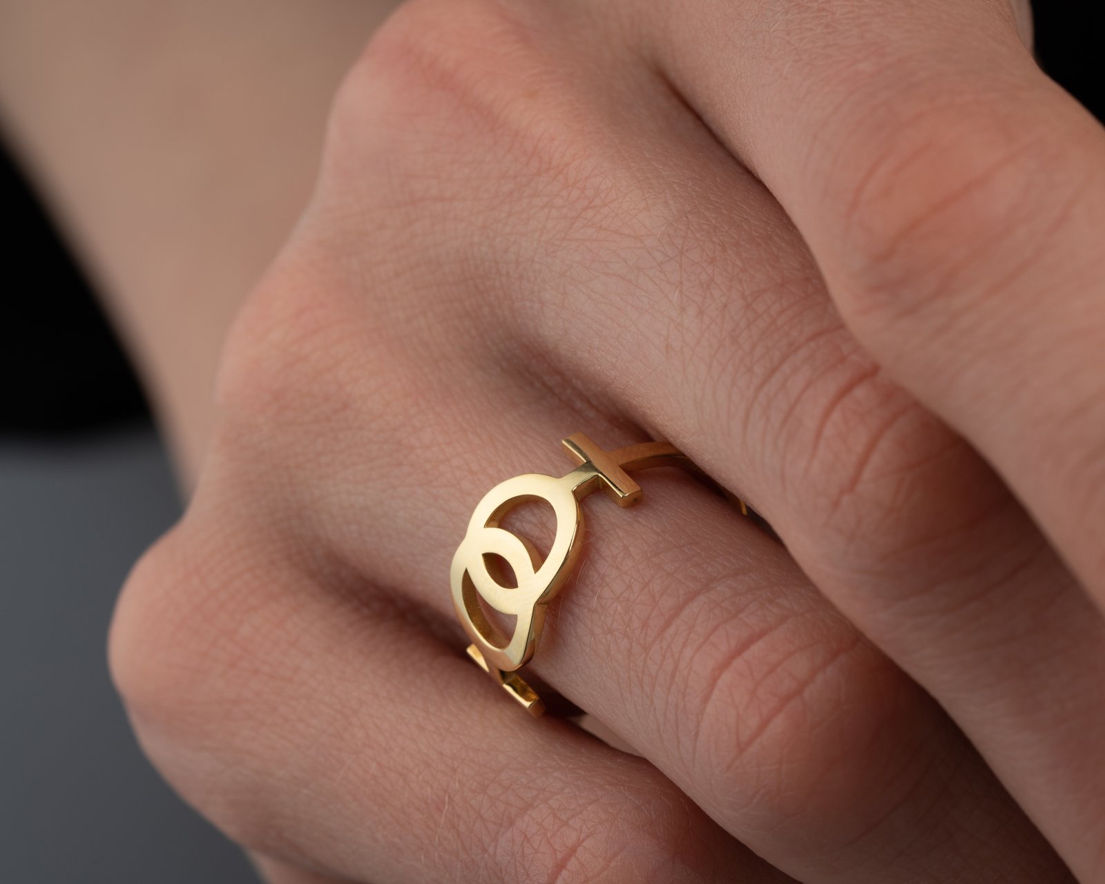 Gold-Plated Interlocking Gender Symbols Ring - Image 5