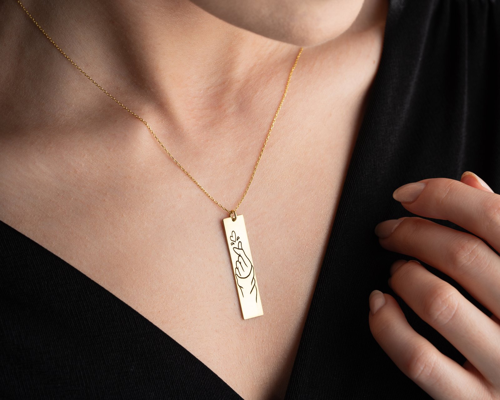 Korean Finger Heart Pendant Necklace - Image 5