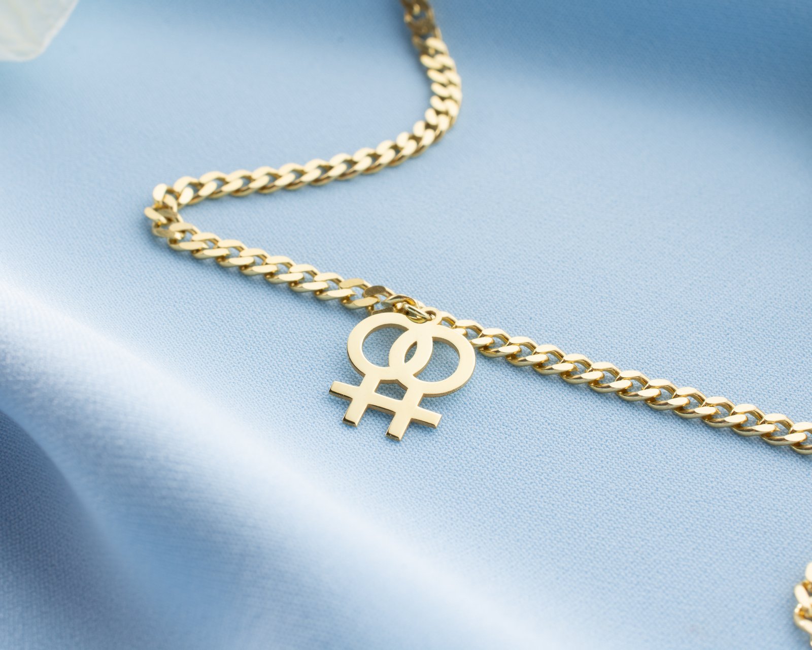 Gold-Plated Double Female Symbol Anklet - Image 11
