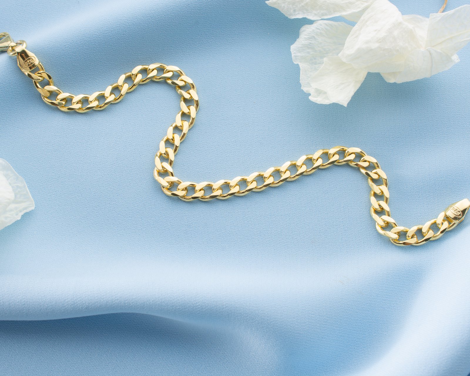 Classic Gold Chain Bracelet - Image 11