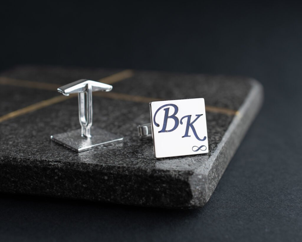 Men's classic square cufflinks