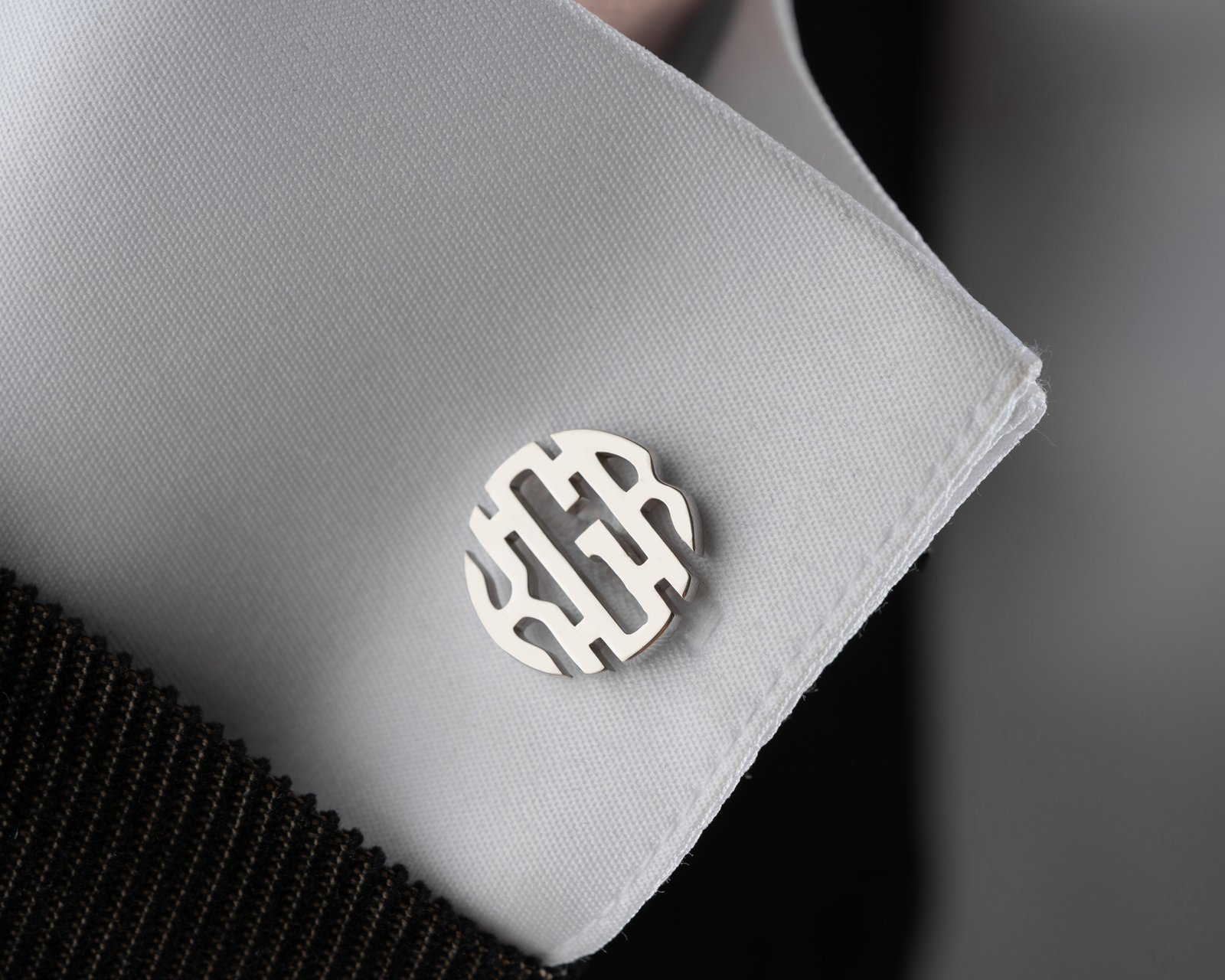 Personalized Men's Cufflinks Round Monogram Design Polished Silver - Image 7