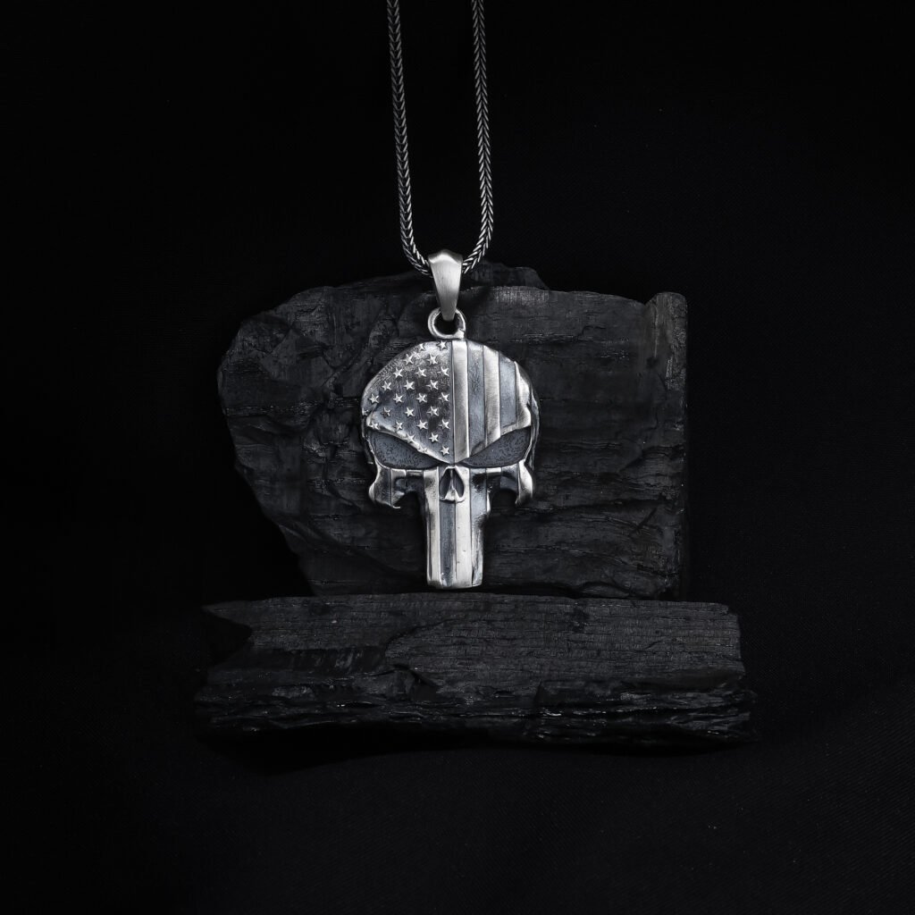 American flag skull pendant necklace for men