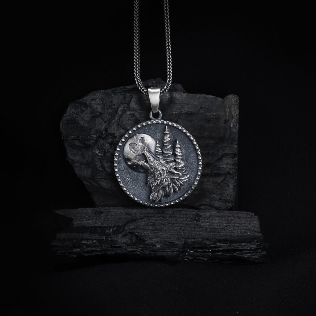 Wolf forest instinct symbol pendant men's necklace