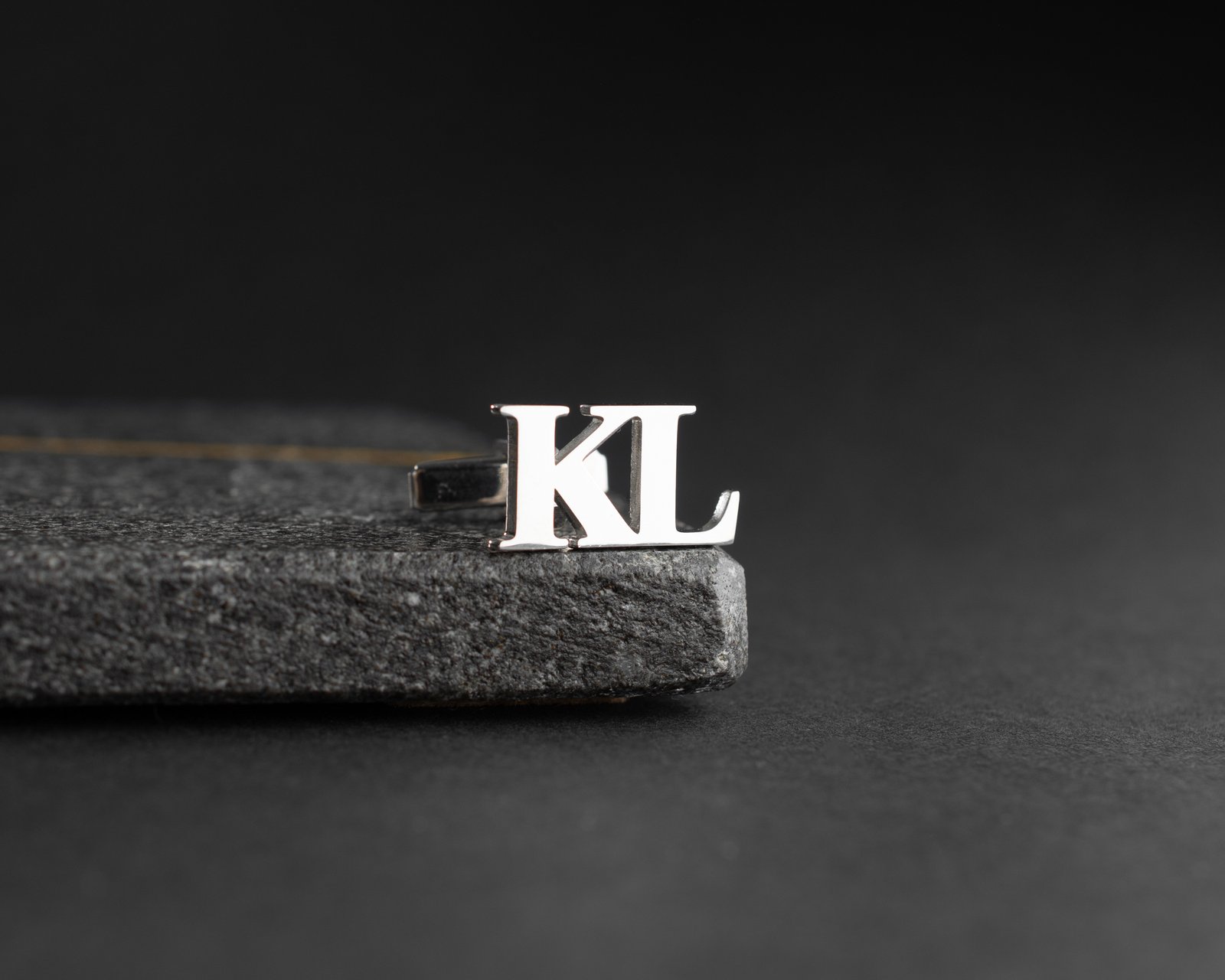 Personalized Men's Cufflinks Minimal Letter Design Polished Silver - Image 6